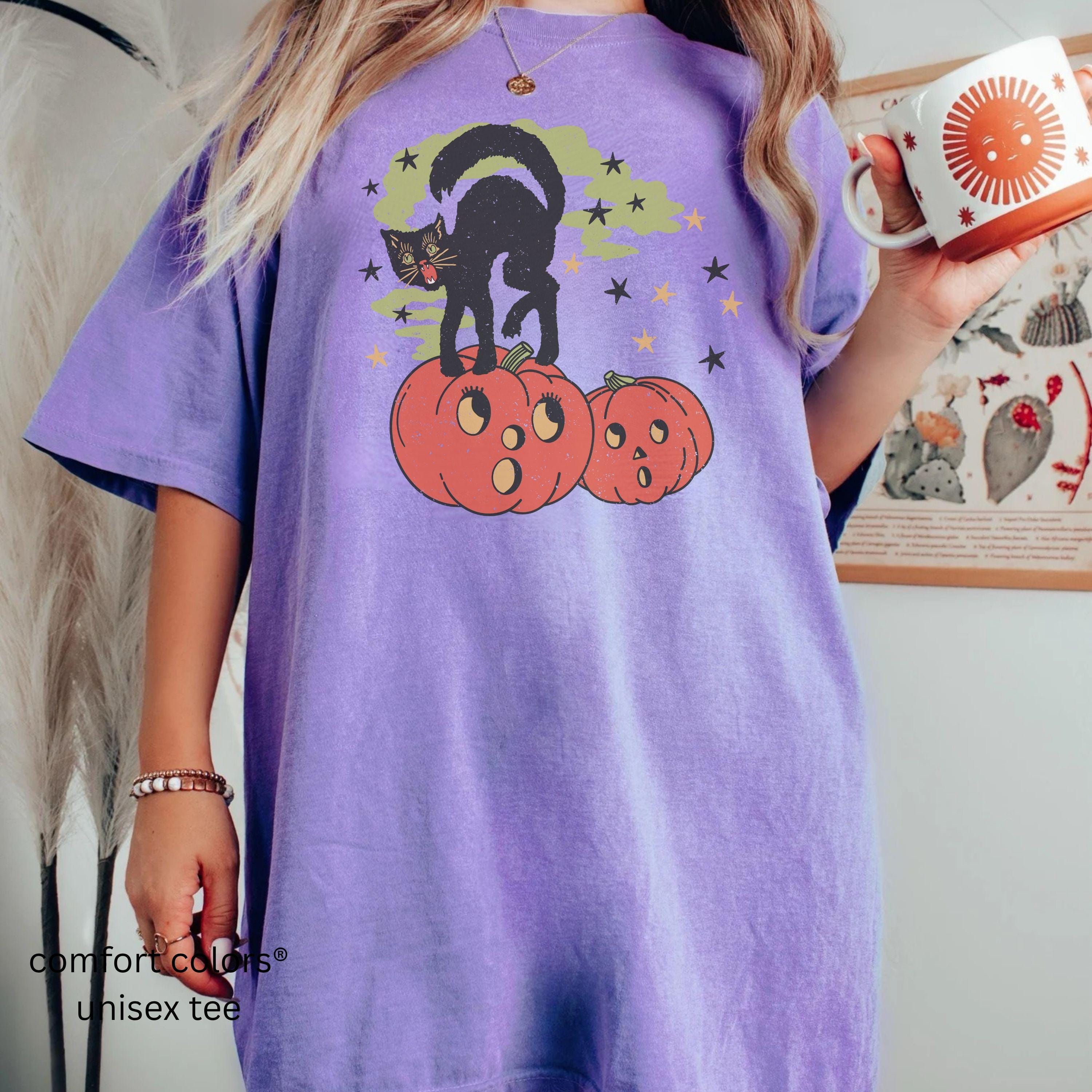 80s Vintage Inspired Halloween Baby Tee, Cat Mom T-shirt Retro Halloween Graphic Tee Witch Kitten Pumpkin Season Unisex Shirt for Fall