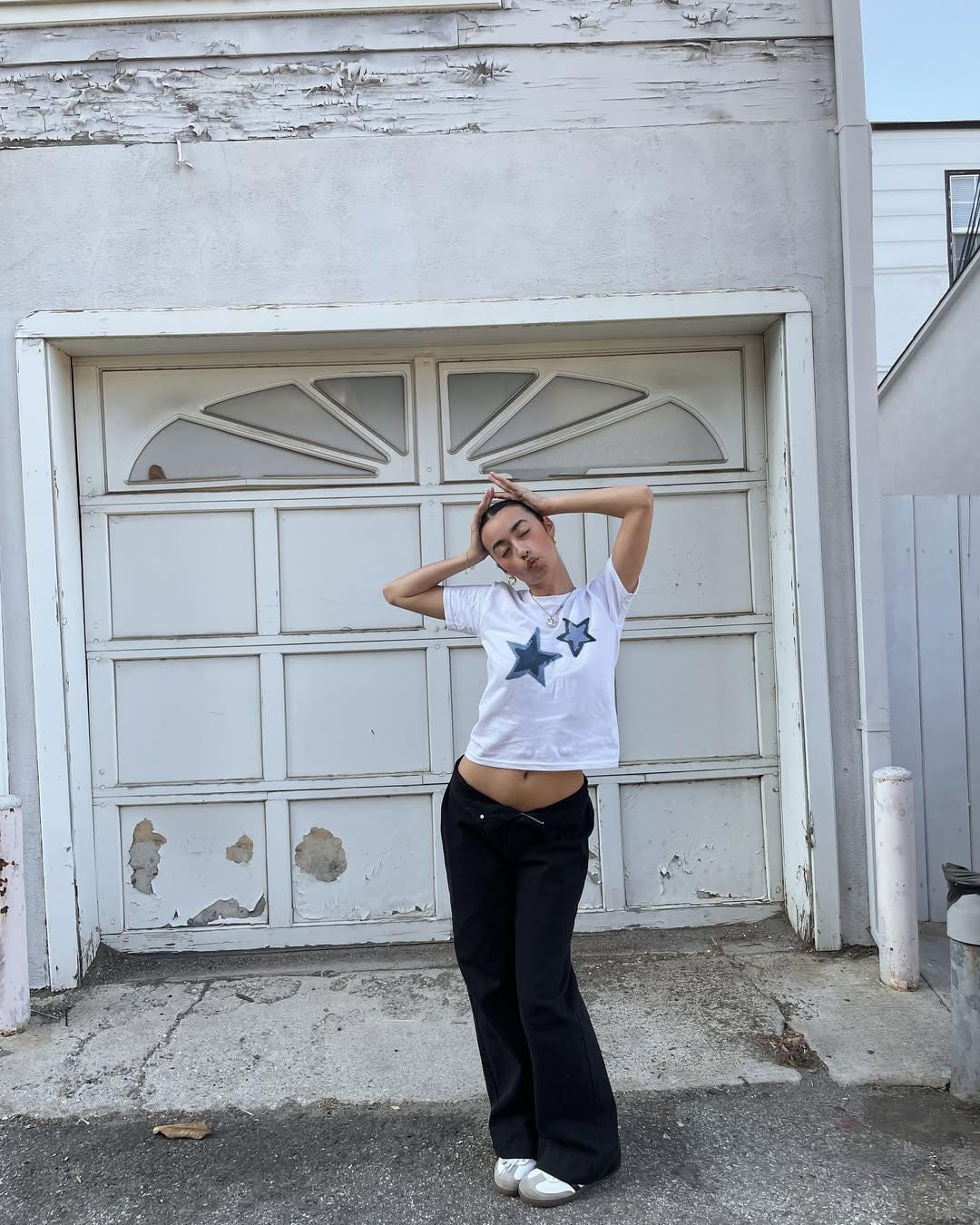 Blue Stars Womens Graphic Baby Tee Two Denim Star T-Shirt Trendy Aesthetic 90s Grunge Cool Girl Crop Top Gift For Her