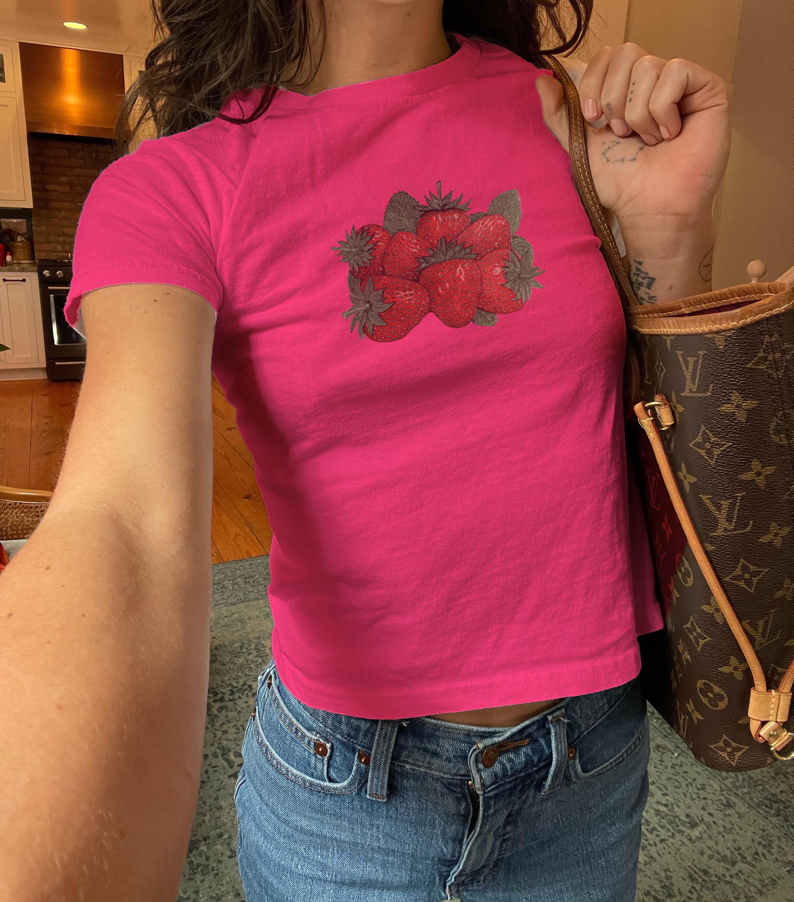 Painted Strawberries Baby Tee • 100% USA Cotton • Vintage Farmers Market T-Shirt • Cute Fruit Ad Graphic Shirt • Retro 90s 00s Fitted Tshirt