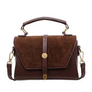 Chic Retro Shoulder Bag: Stylish Small Square Crossbody Design