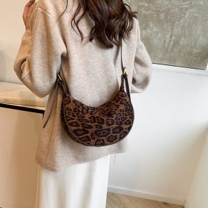 Stylish Retro Shoulder Bag with Leopard Print for Women