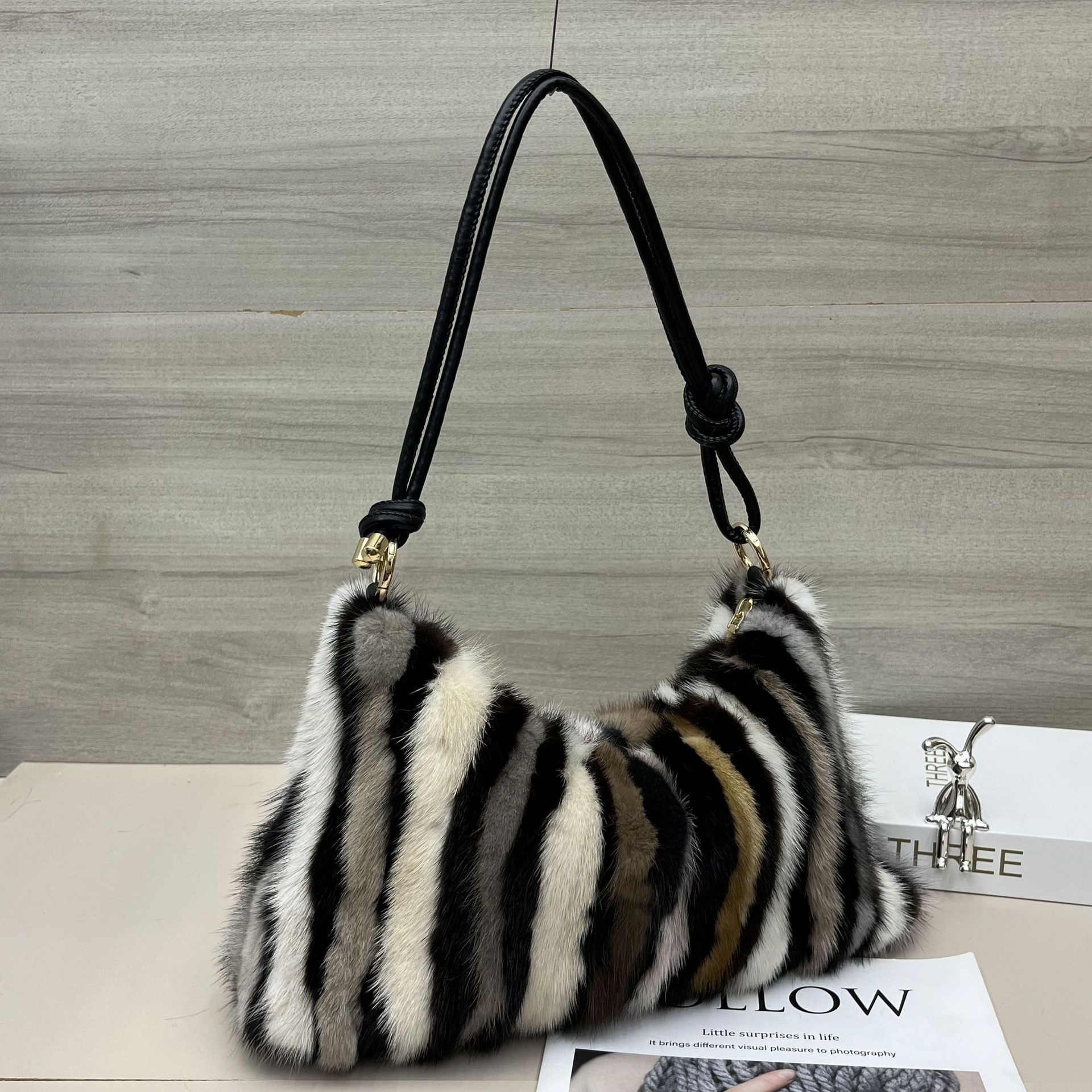 Handheld Real Fur Baguette Shoulder Bag for Stylish Elegance