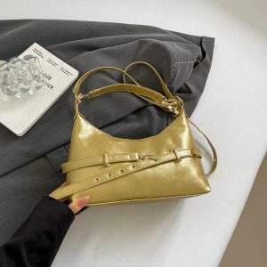 Versatile Women's Fringe Crossbody Bag for Every Occasion