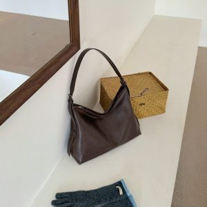 Stylish Versatile Large Tote Bag with High Capacity for Every Occasion