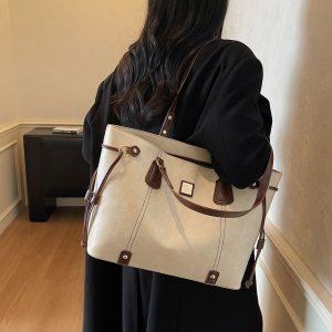 Versatile Large-capacity Commuter Tote for Women