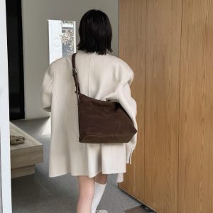 Trendy Suede Fringe Bag: Vintage Vibe with Large Capacity for Women