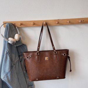 Versatile Large-capacity Commuter Tote for Women