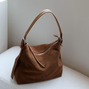 Sleek High-end Elongated Shoulder Bag for a Stylish Look