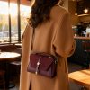 Chic Retro Shoulder Bag: Stylish Small Square Crossbody Design