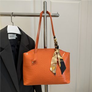 Stylish Red Large Capacity Formal Handbag for Casual Elegance