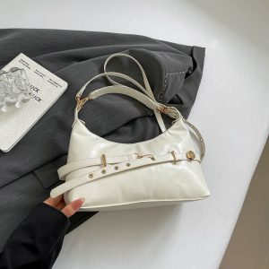 Versatile Women's Fringe Crossbody Bag for Every Occasion