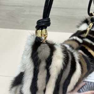 Handheld Real Fur Baguette Shoulder Bag for Stylish Elegance