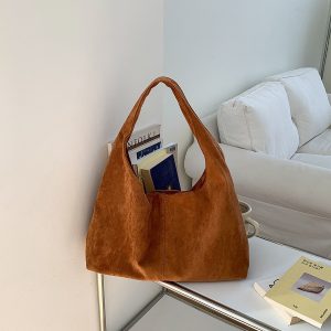 Womens Casual Retro Shoulder Bag for Stylish Everyday Fashion