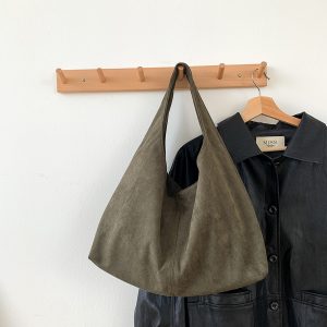 Womens Casual Retro Shoulder Bag for Stylish Everyday Fashion