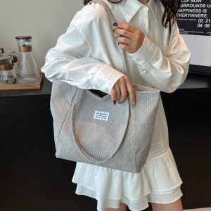 Korean-style Fashionable Commuter Tote Bag for Class and Easy Styling