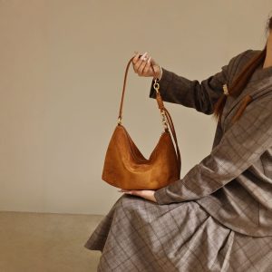 Stylish Commuter Tote: Versatile Shoulder Bag Crossbody for Daily Use