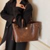 Versatile Large-capacity Commuter Tote for Women