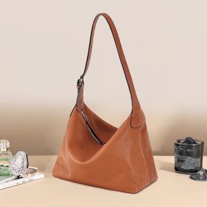 Premium Leather Commuter Tote: Stylish Shoulder Crossbody Bag for Daily Use