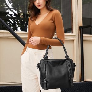 Spacious Fringe Crossbody Bag for Comfortable Commuting and Traveling