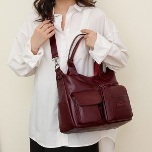 Fashionable Roomy Shoulder Bag for Women: Stylish and Practical Accessory