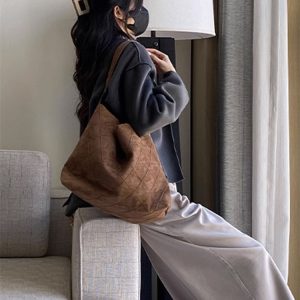 Chic New French-style Fringed Tote Bag for Every Occasion