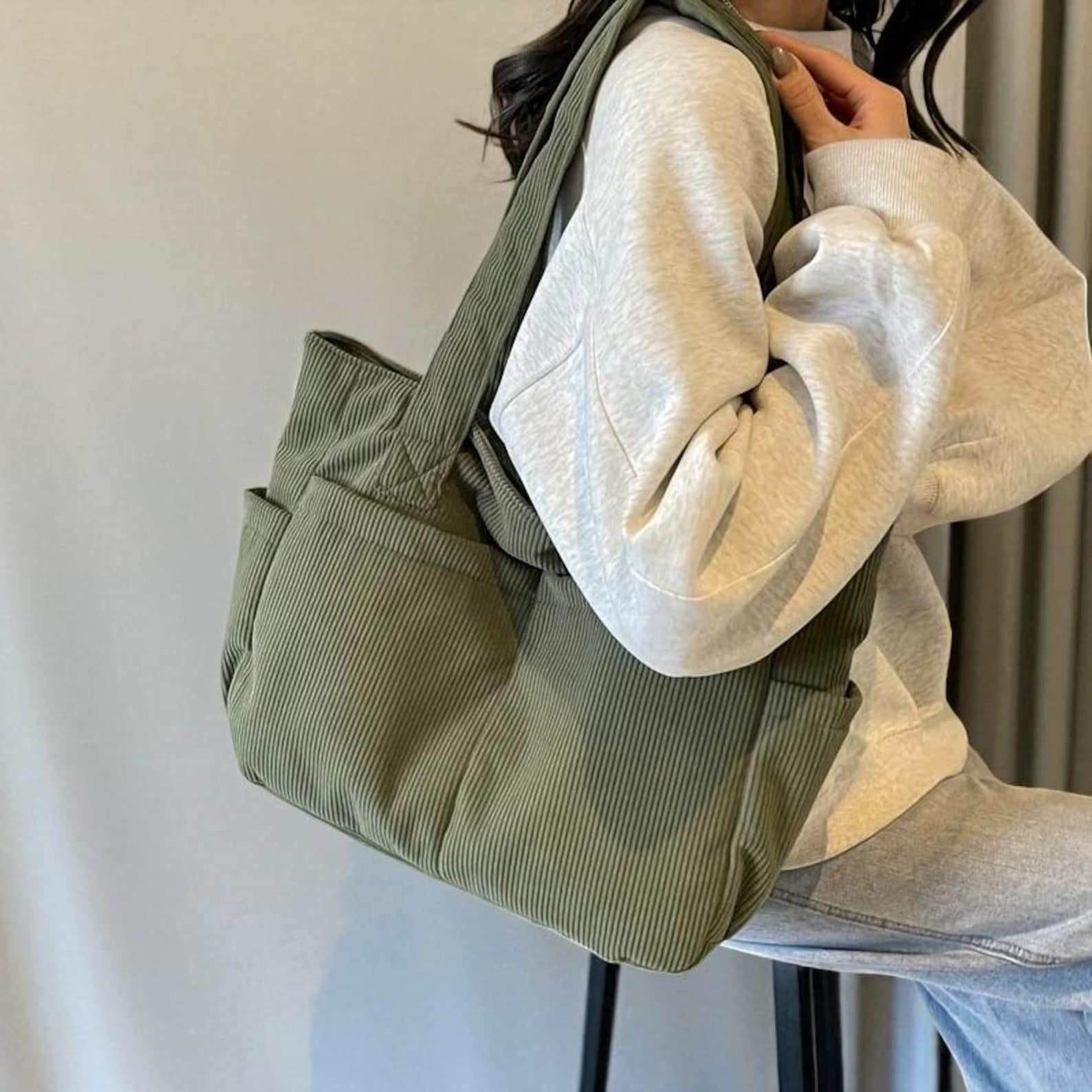 Corduroy Striped Tote Bag: Large Capacity Zipper Shoulder Bag