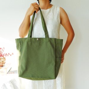 Custom Pet Portrait Tote Bag –Personalized Dog Cat Face Embroidery Bag, Canvas Shoulder Tote, Personalized Dog Mom Gift Durable Everyday Bag