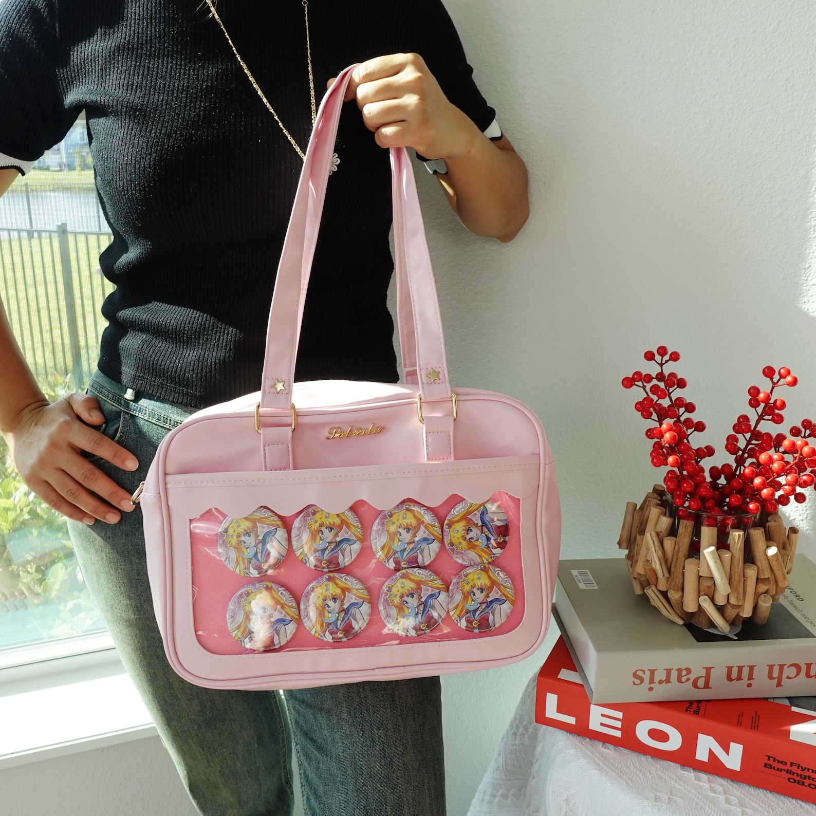 Cute Ita Bag with Wavy Window, Kawaii Shoulder and Crossbody Pin Display Bag, Anime Cosplay Bag for Enamel Pins, Harajuku Style Itabag.