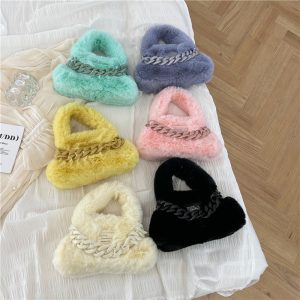 Stylish Acrylic Chunky Chain Bag for Commuting and Everyday Use