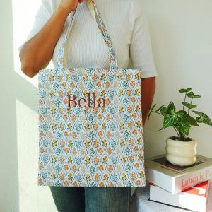 Embroidered Aesthetic Floral Tote Bag, Personalized Canvas Totes, Cute Romantic Totebag, Custom Kawaii Shoulder Bag, Vintage Everyday Bag.