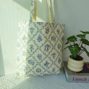 Embroidered Aesthetic Floral Tote Bag, Personalized Canvas Totes, Cute Romantic Totebag, Custom Kawaii Shoulder Bag, Vintage Everyday Bag.