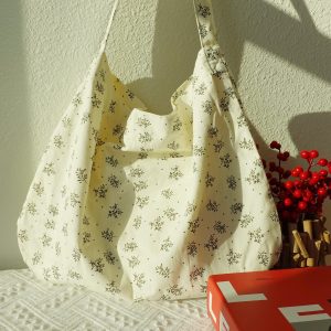 Embroidered Aesthetic Hobo Bag, Personalized Floral Tote Bag, Custom Name Shoulder Bag, Bridesmaid totes, Ditsy Print Wedding Party Bag.