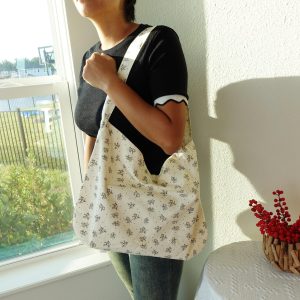 Embroidered Aesthetic Hobo Bag, Personalized Floral Tote Bag, Custom Name Shoulder Bag, Bridesmaid totes, Ditsy Print Wedding Party Bag.