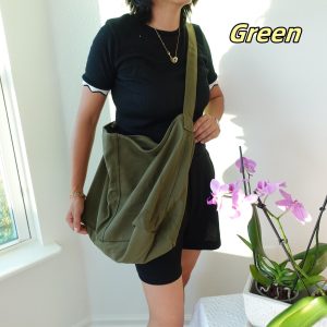 Embroidered Christmas Tree Canvas Crossbody Bag: Festive Holiday Messenger