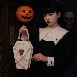 Gothic Coffin Ita Bag – Dark Lolita Halloween PU Leather Crossbody Shoulder Handbag with Wings & Chains