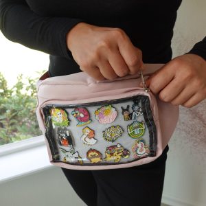 Ita Waist Bag Fanny Pack – Lightweight Waterproof Pin Display Bag in 5 Colors – Kawaii Harajuku Crossbody Anime Itabag.