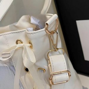 Kawaii Bow Ita Bag, Ribbon Window Crossbody Bag, Cute PU Display Bag for Pins & Plushies, Harajuku Shoulder Bag, Gift for Anime Lovers