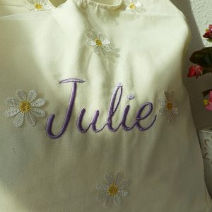 Personalized Daisy Embroidered Tote Bag: Custom Handmade Floral Purse