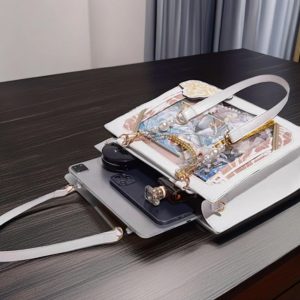 Retro Anime Ita Bag Crossbody, Transparent Window Pin Display Bag, Cute Shoulder Bag, Kawaii Anime Bag, Y2K Vintage Gift for Anime Lovers