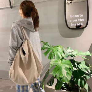 Retro Corduroy Large Tote Bag for Students – Stylish and Spacious Design