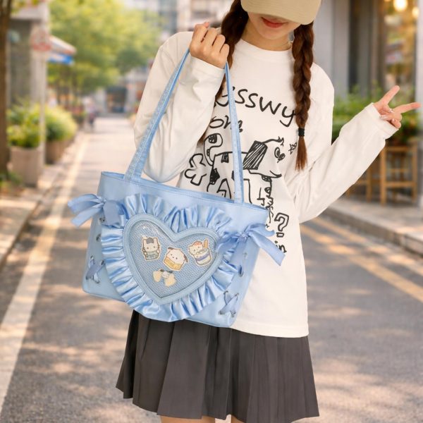 Small Black Lace Heart Ita Messenger Bag for Pin Display